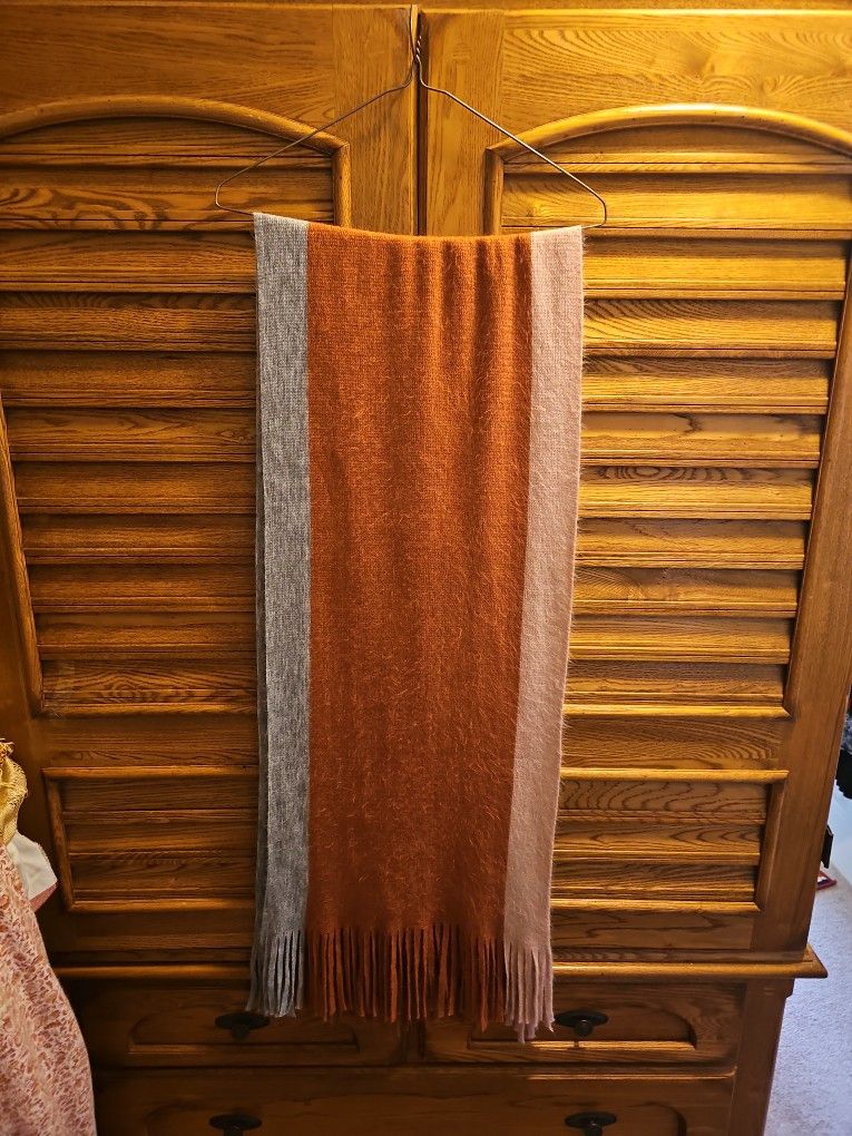 🎄✨️🧣 NEW! MARCUS ADLER SCARF