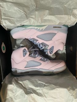 Jordan Retro 5 Easter (2022)