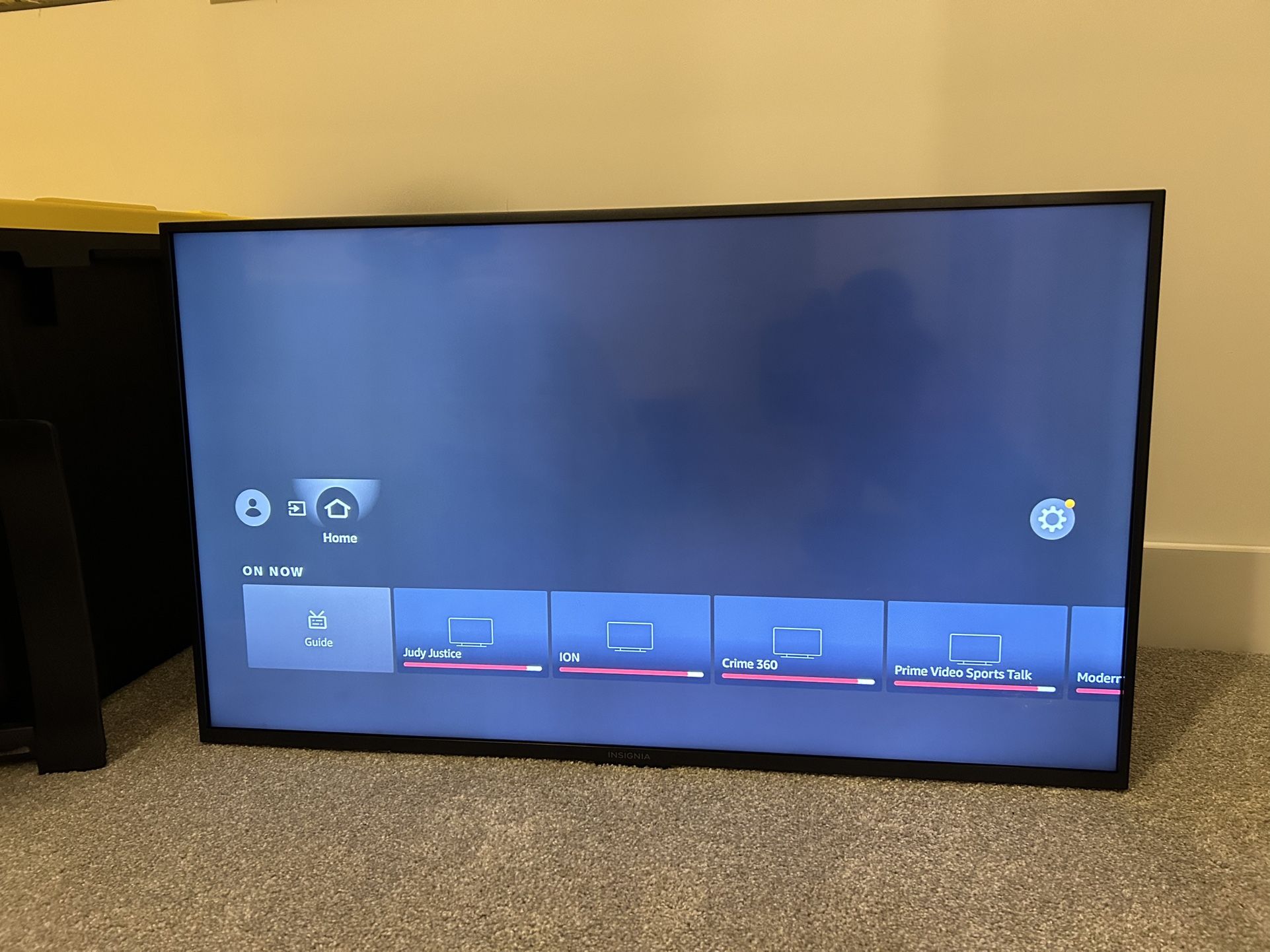 42 In tv With Wall Mount