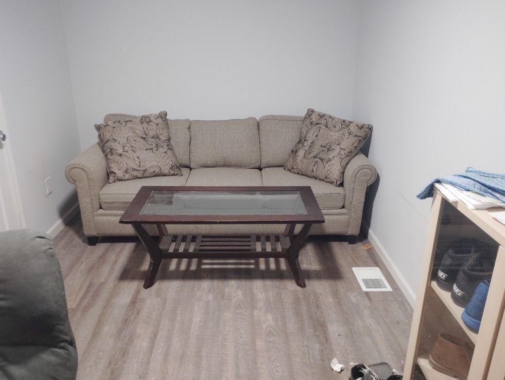 Bed Couch ,Coffee Tables Kitchen Island