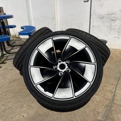 4x OEM 2026 Tesla Model 3 Performance 20" Warp Wheels and Pirelli NEW TIRES