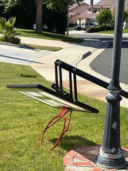 Free basketball court