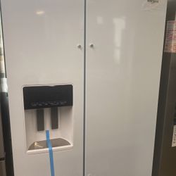 Whirlpool Set Refrigerator And Stove 