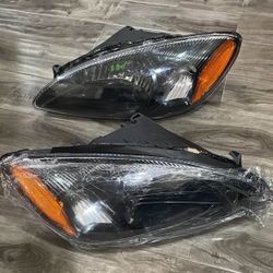 Replacement headlights for 2000-2007 Ford Taurus