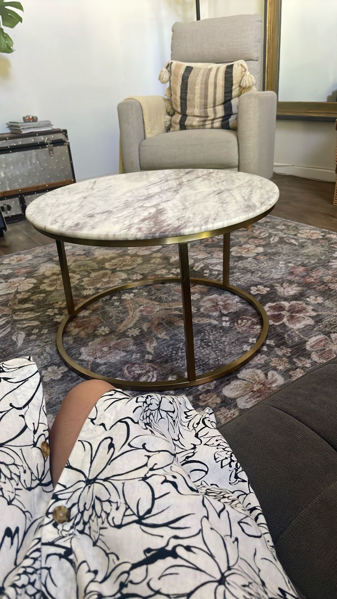 Table, Accent Or Coffee Table
