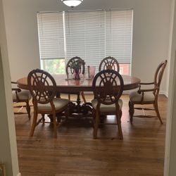 Beautiful 100% Wood Dinning Table Set