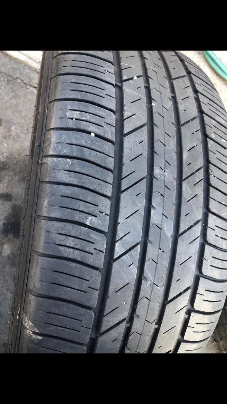 Tire size 245/45/18 good condition