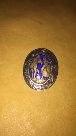 Vintage cobalt blue glass cameo brooch
