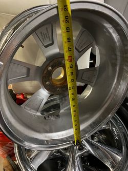 Ford SUV chrome wheels