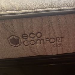 Full Size Mattress Like New 