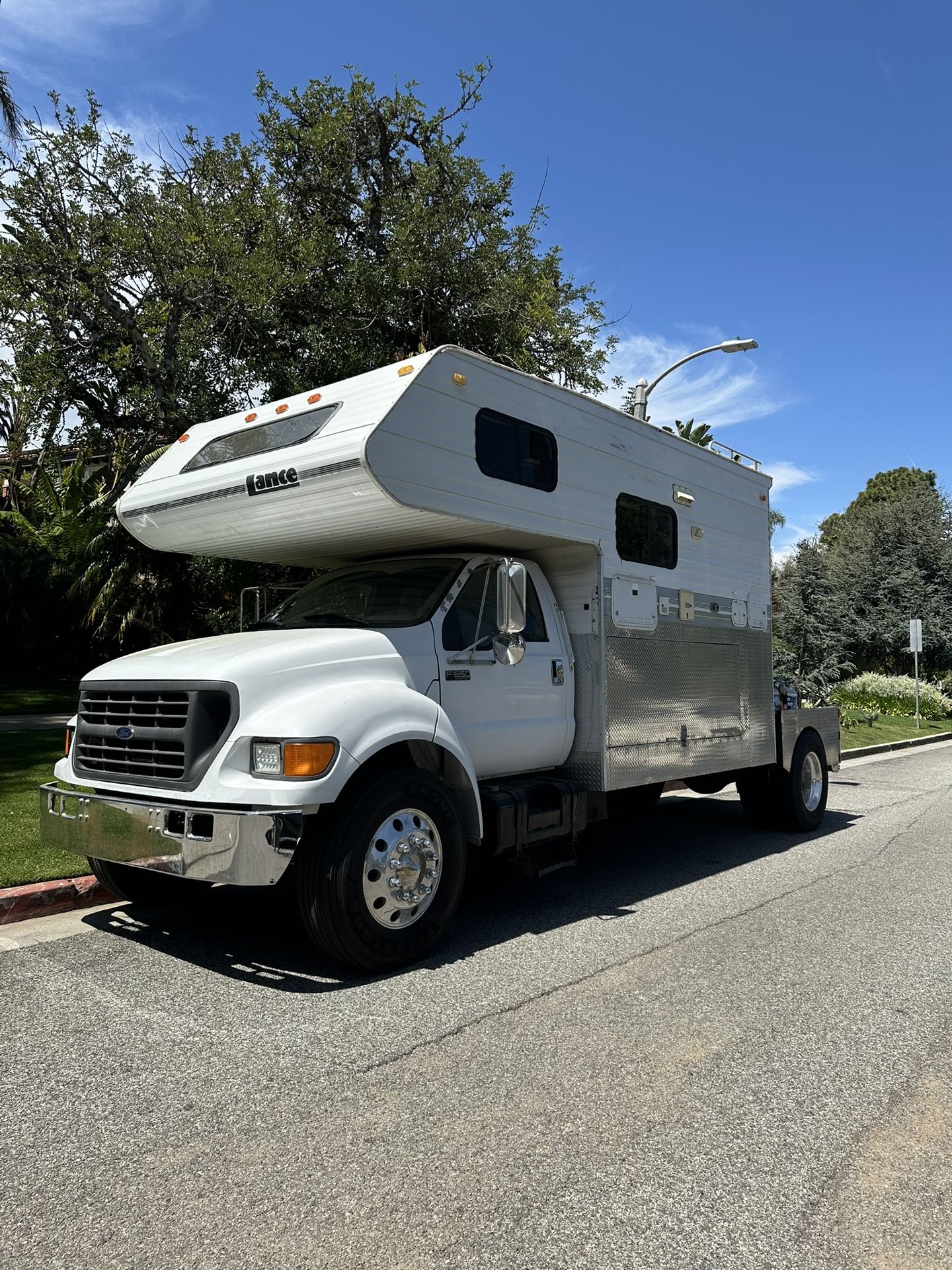 2000 Ford F650