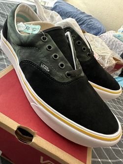 BNIB Vans Comfycush Era 9.5M/11W