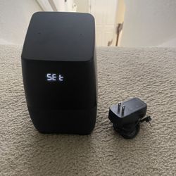 Rechargeable Insignia Bluetooth Speaker 