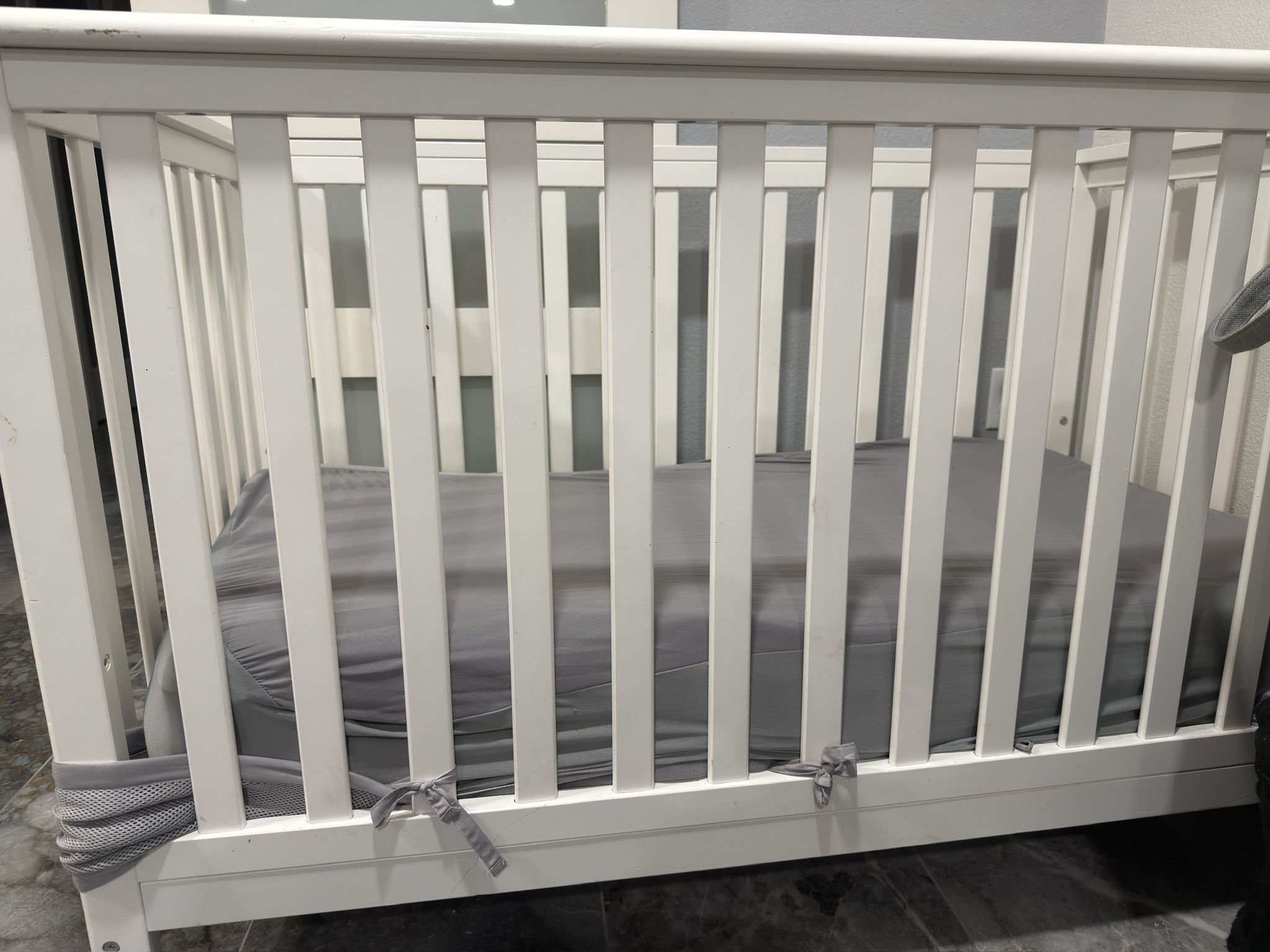 White crib- With Mattress Plus Memory Foam Top