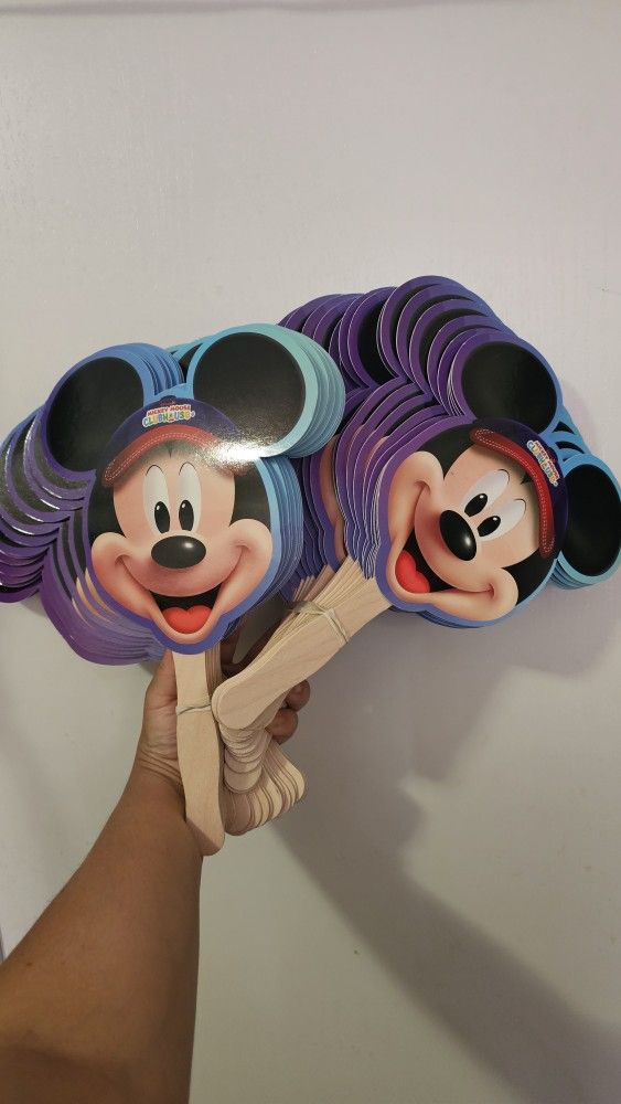 Mickey Mouse Fans 75pcs