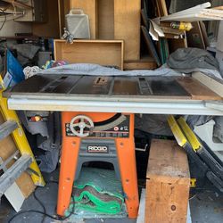 RIGID 10" Table Saw