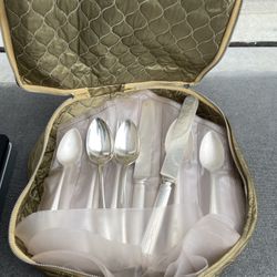 Antique 1920's 33Pieces Wm Rogers & Son LaFrance Pattern Silverware Utensils