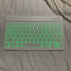 iPad Keyboard Bluetooth 