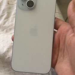 iPhone 15 