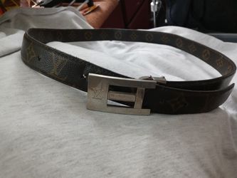 Brand new LV Supreme belt for Sale in Las Vegas, NV - OfferUp