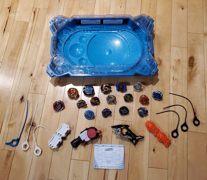 BeyBlade Burst Turbo Slingshock Cross Collision Battle Set Lot