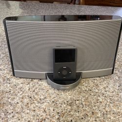 Bose Sound Dock Portable Digital Music system 