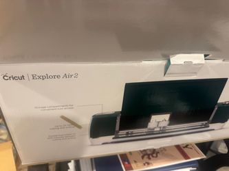 Cricut 2 with accessories