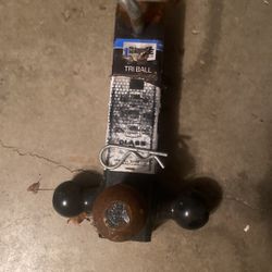 Trailer Hitch 14000 Pounds Capacity Comes With All Accessories 