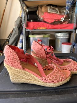Pink Wedge