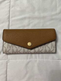 Monogram Michael Kors Wallet
