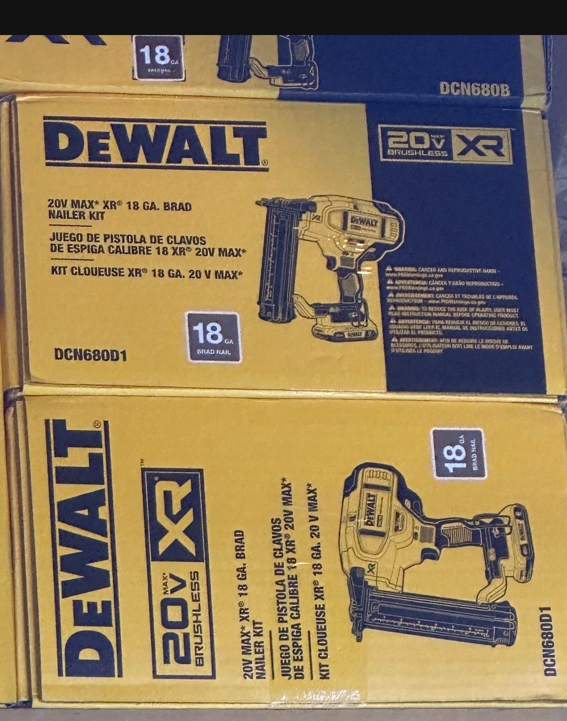 New DeWalt DCN680D1 20V Brad Nailer With battery