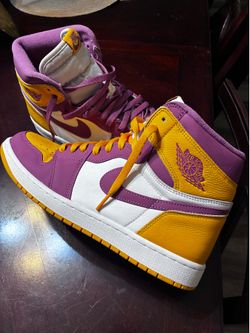 Nike air jordan sneakers