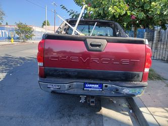 CHEVY AVALANCHE AÑO 2004 Con PLACAS AL Dia A TODA PRUEBA Mecani ca