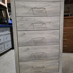 Modern Whitewash 5 Drawer Tallboy Dresser
