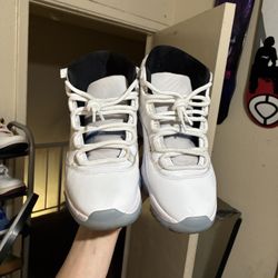 Air Jordan 11 Legend Blue Size 9 No Box