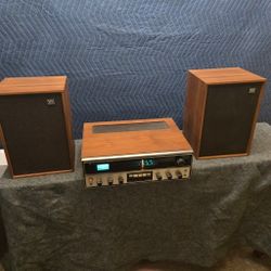 Kenwood Stereo With Warfdale Speakers