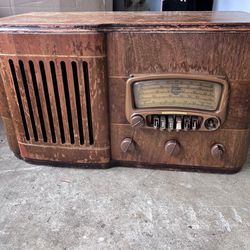 Vintage radio