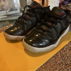 Jordan 11 size 1.5 Authentic