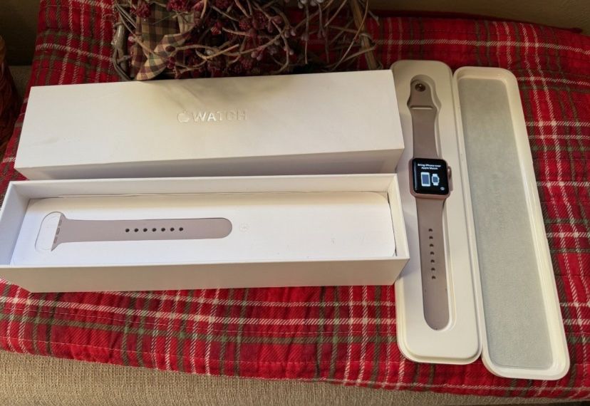 Apple iWatch 7000 series Rose Gold MODEL A1553 38mm with box