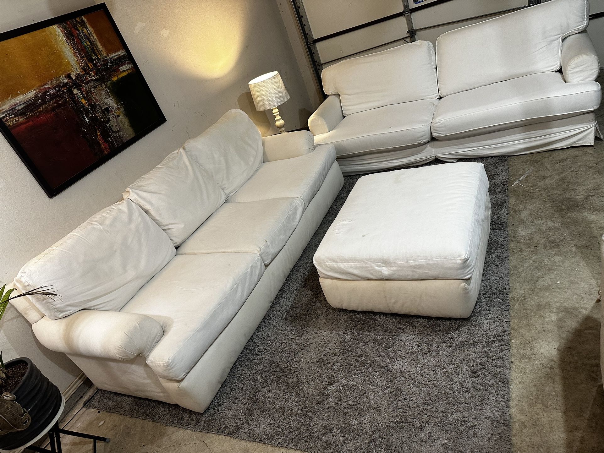 **FREE DELIVERY** Beautiful White Sofa & Loveseat With Matching Ottoman **FREE DELIVERY**