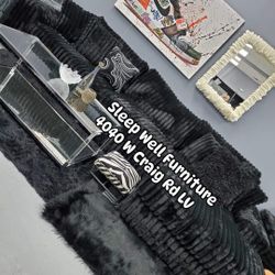 ✨️ 12ft Sectional Sofa ✨️ Furniture Queen Bedrooms, Dining Avail 