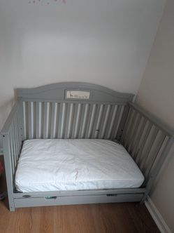 Graco Story 5-in-1 Convertible Baby Crib