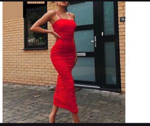 pleated strapless dress size. S