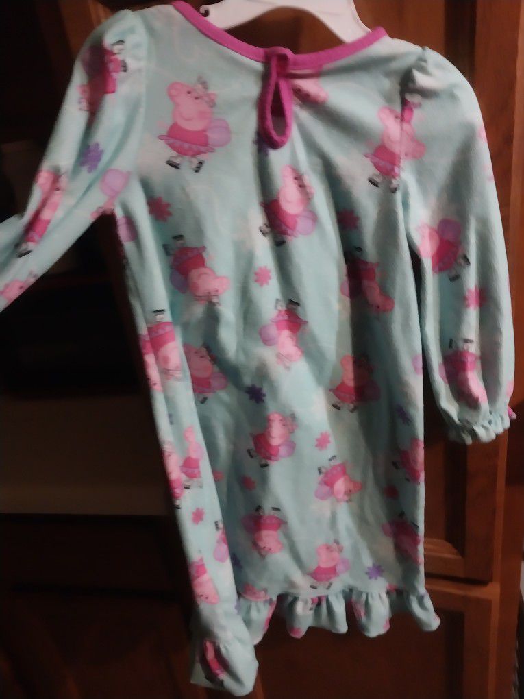 Pepper Pig Nightgown 2t Well Fit 