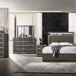 Grey Oak 4pc EK Bed - Bed, Dresser, Mirror and Chest