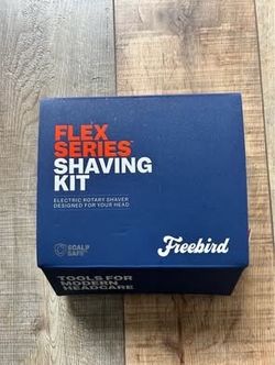 Freebird Flex Series Shaving Kit with extra blades