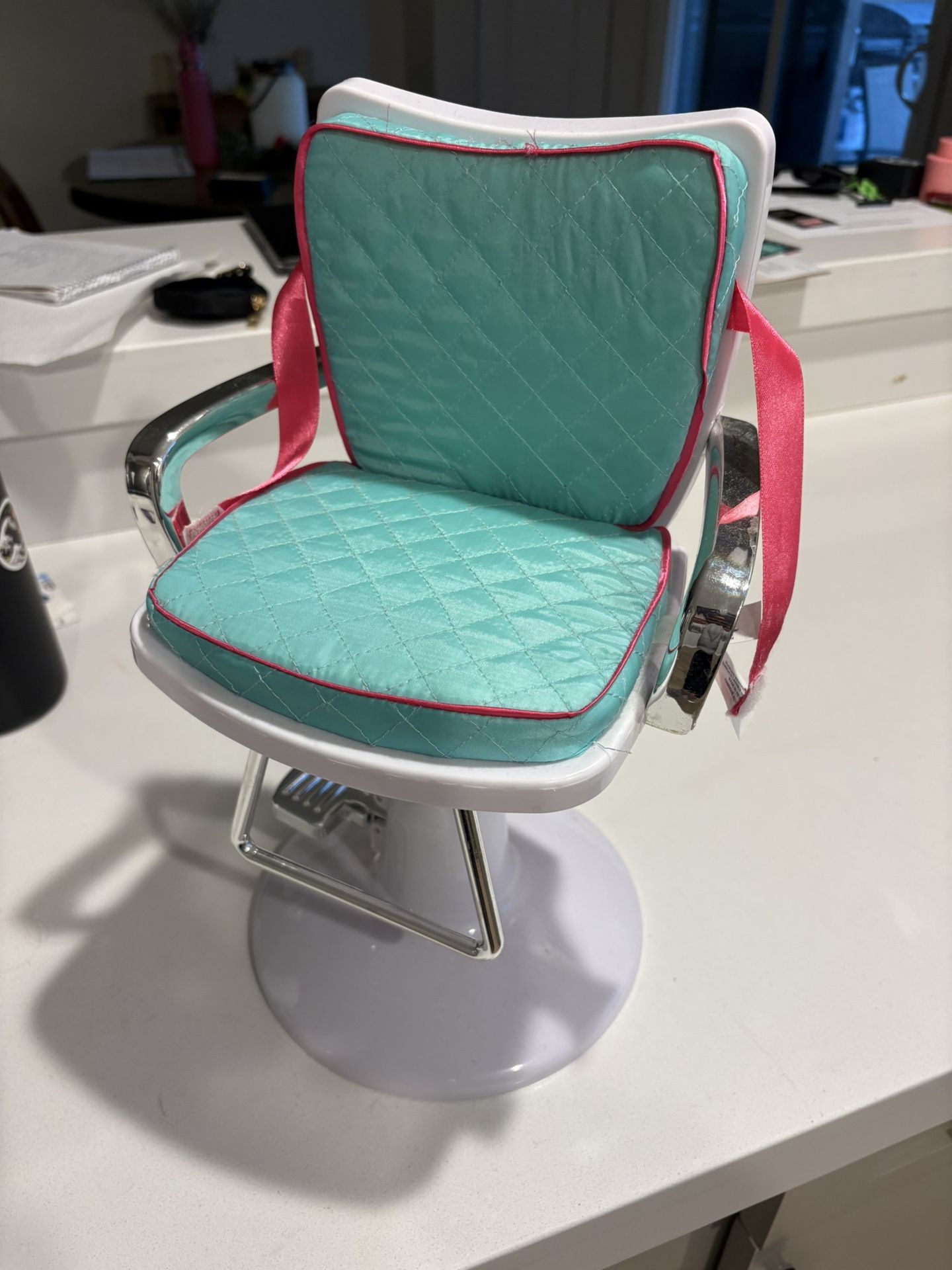 18in Doll Salon Chair