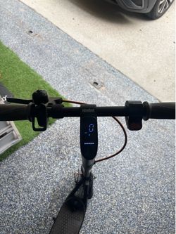 Ninebot F30 KickScooter