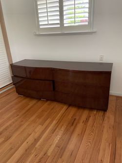 5 pc.  elegant Fosters Unusual designer bedroom set
