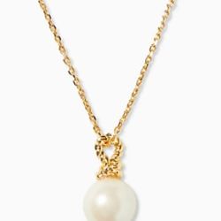 pearl locket ,Kate spade matel chain 25 $